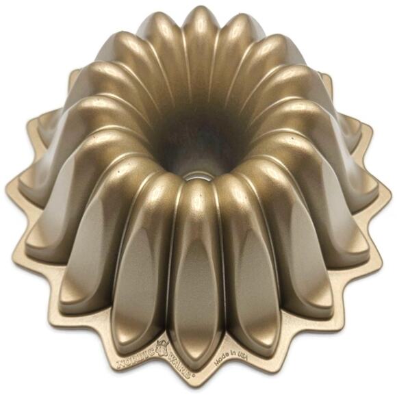 Lotus Bundt Cake Mold Pan Dessert 5 Cups Non Stick Williams Sonoma Nordic Ware - Picture 3 of 15